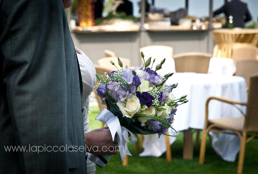 bouquet sposa fiori viola e lilla