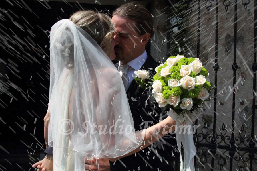 bouquet per sposa con crisantemi verdi a bottoncino bouquet per sposa con crisantemi verdi a bottoncino